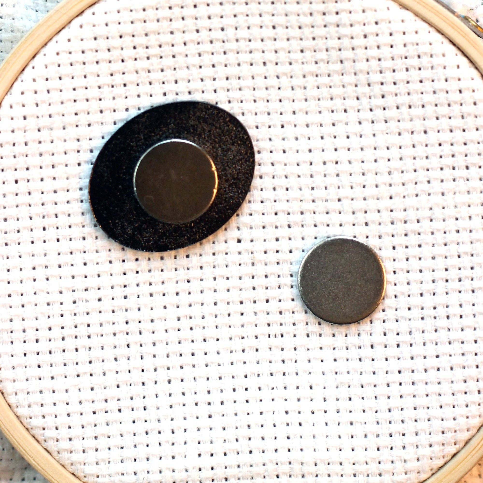 I Stitch So I Don't Stab People Needle Minder