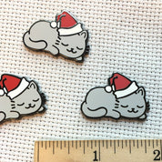 Sleepy Christmas Kitty Needle Minder