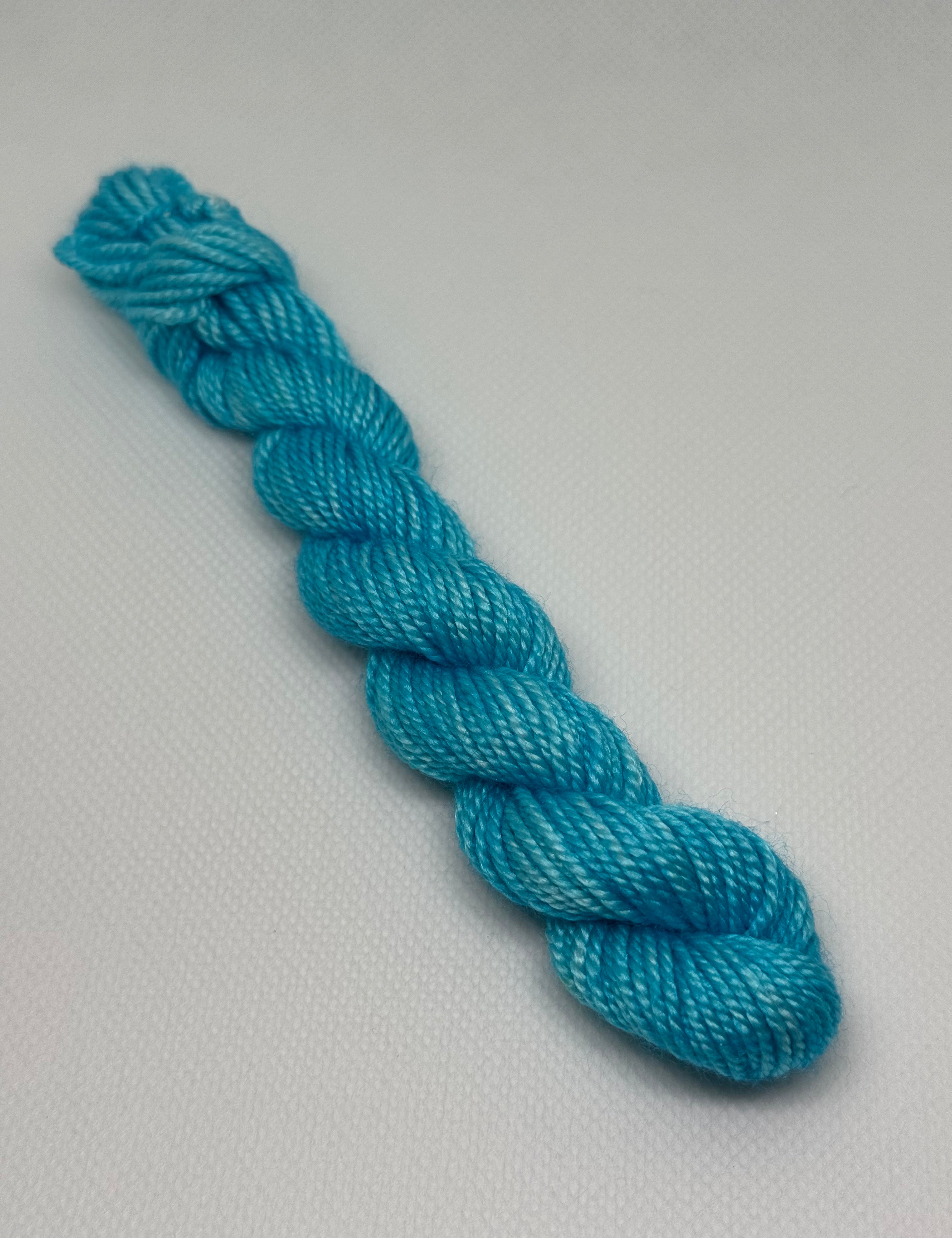 Half_Half_450Turquoise.heic
