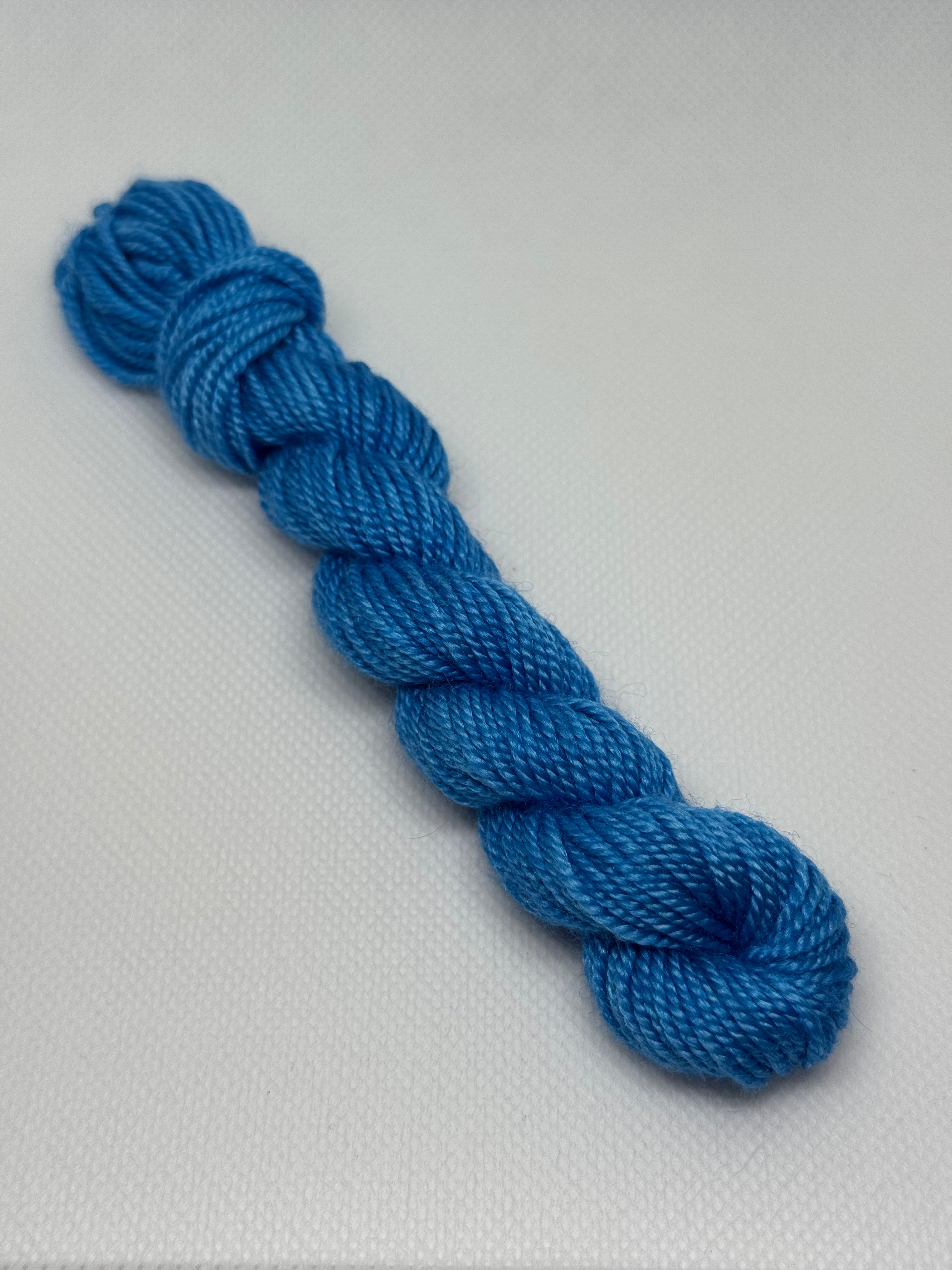 460 Peacock Half & Half | Habernashery Thread
