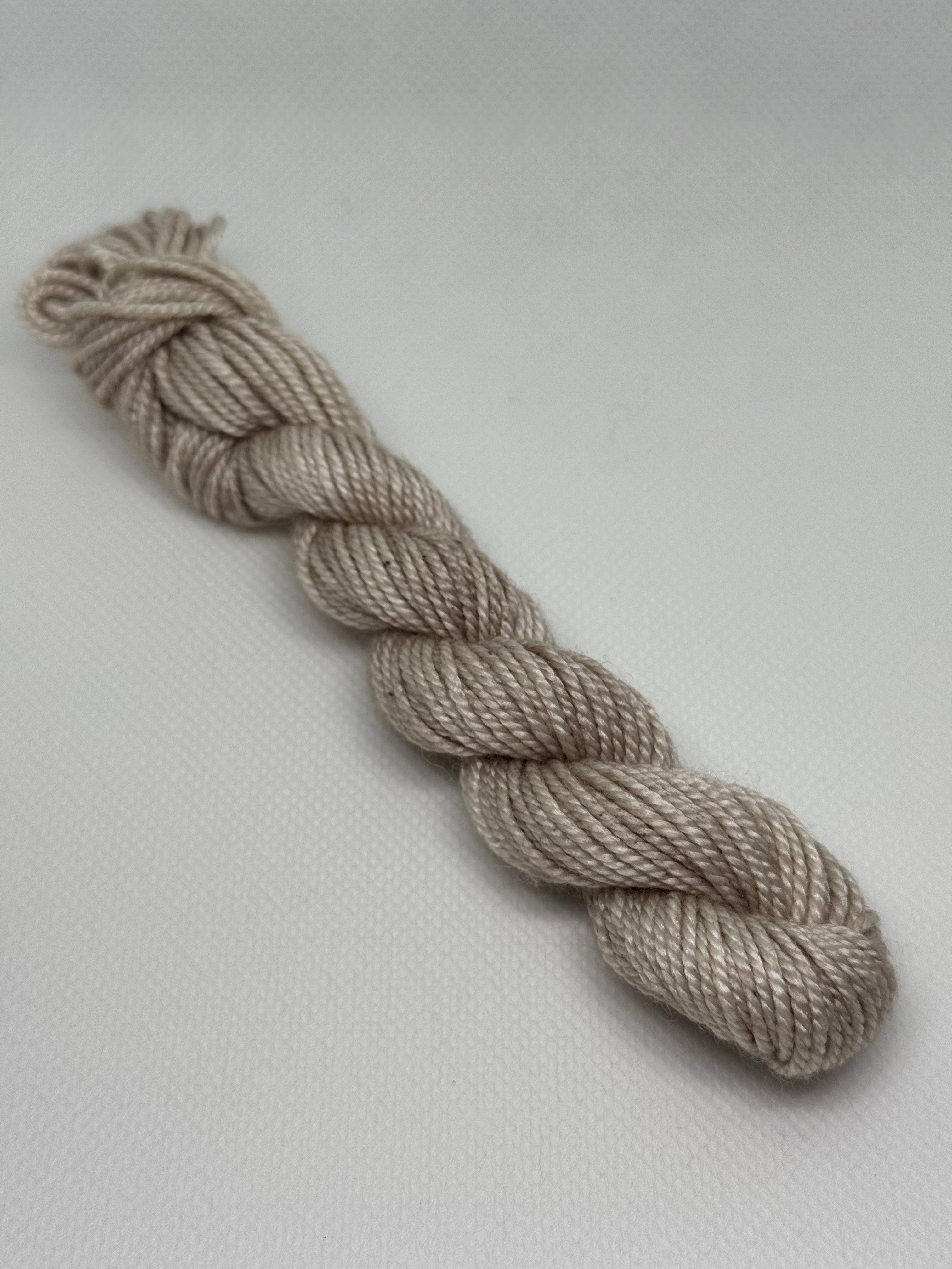 670 Oatmeal Half & Half | Habernashery Thread