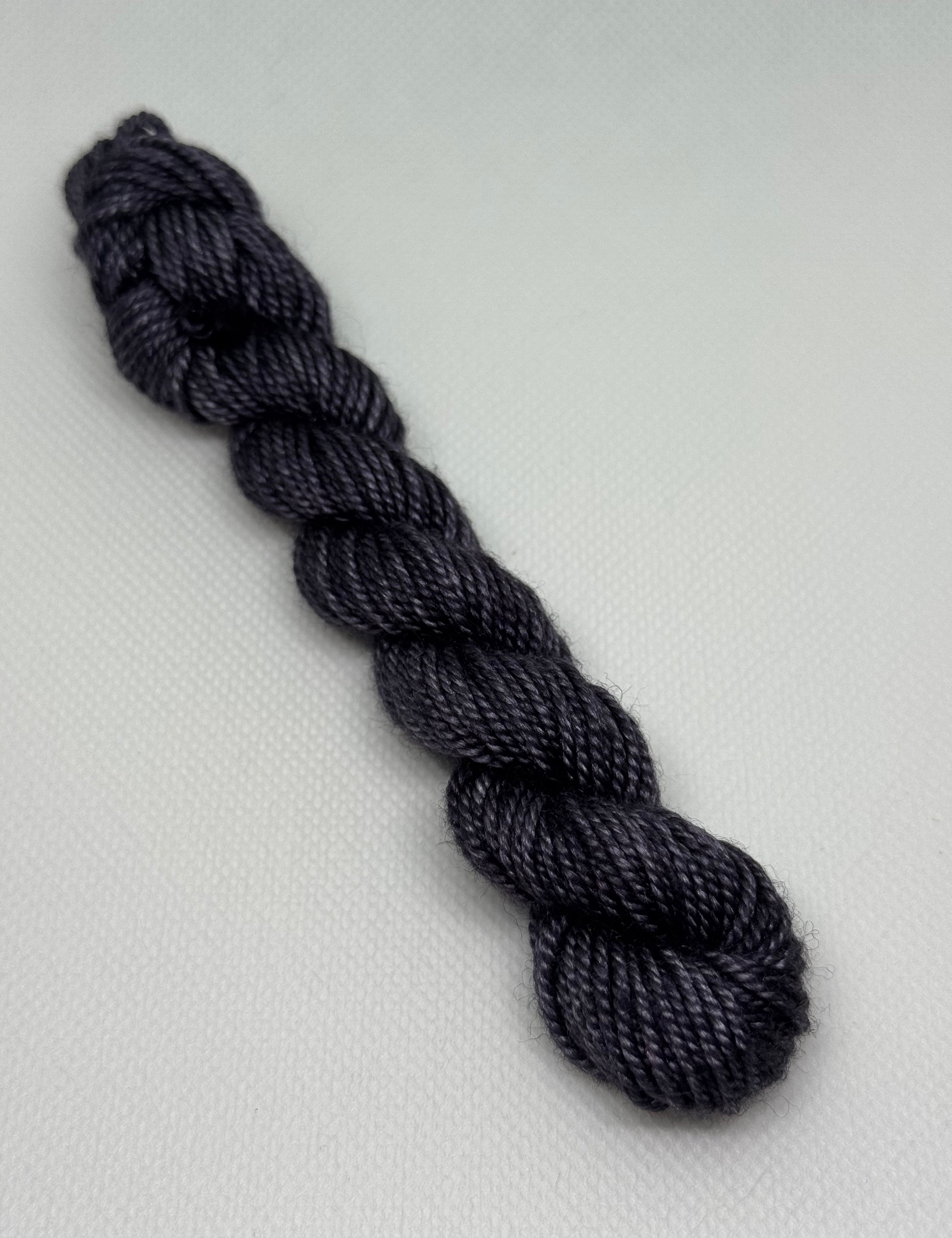 Half_Half_740Black.heic