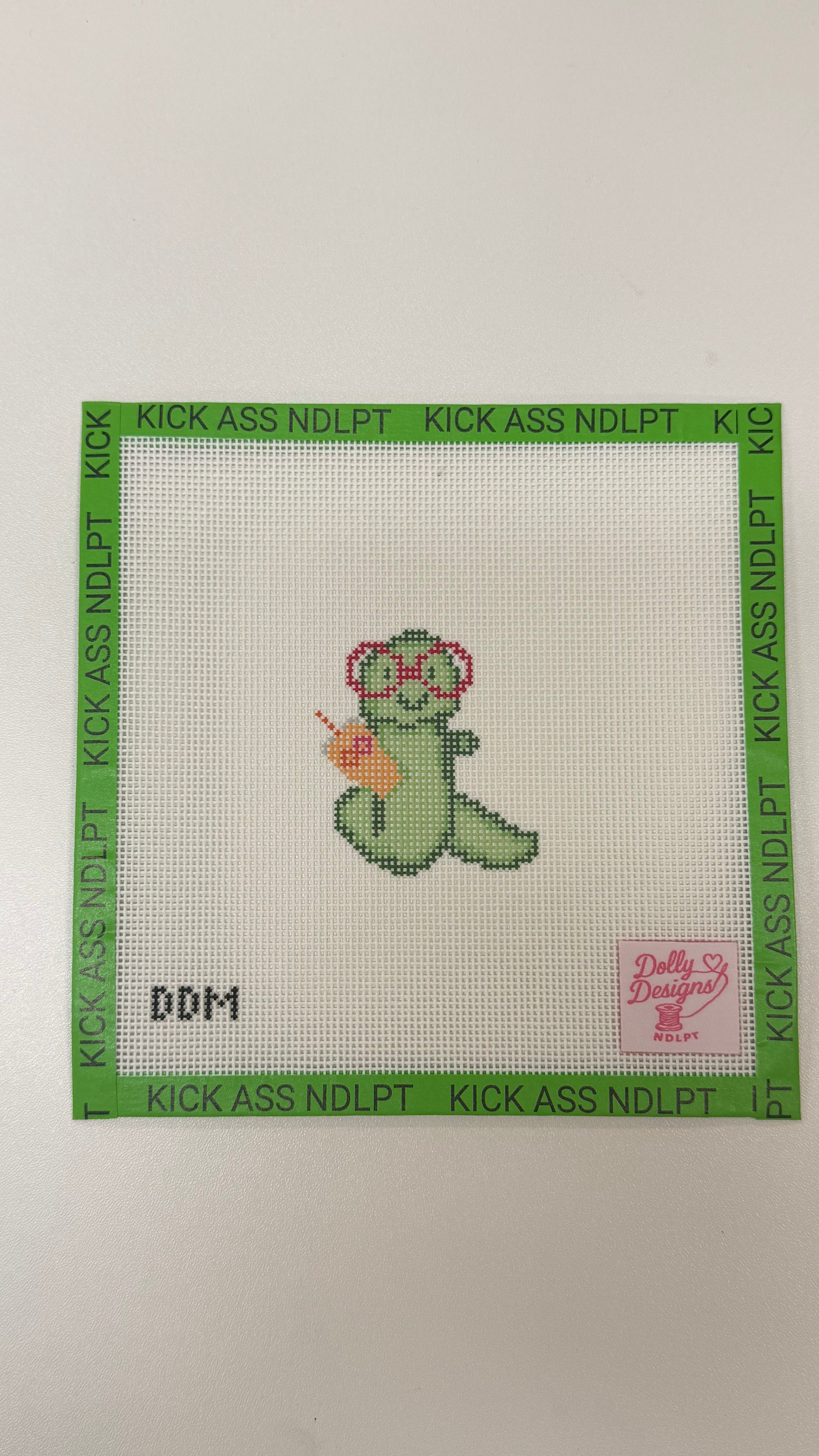 DD Wormy Canvas