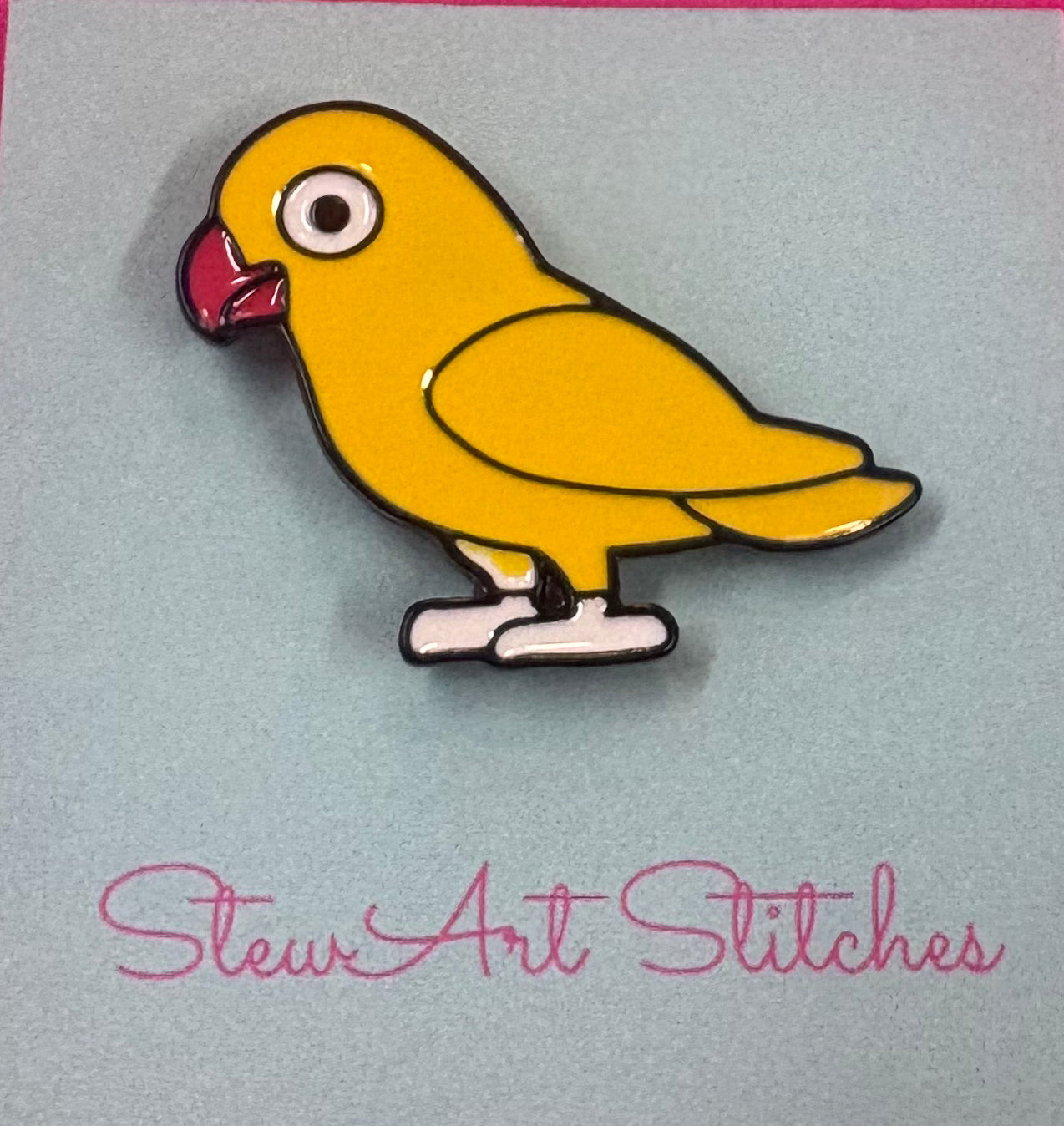 Parrot Needle Minder