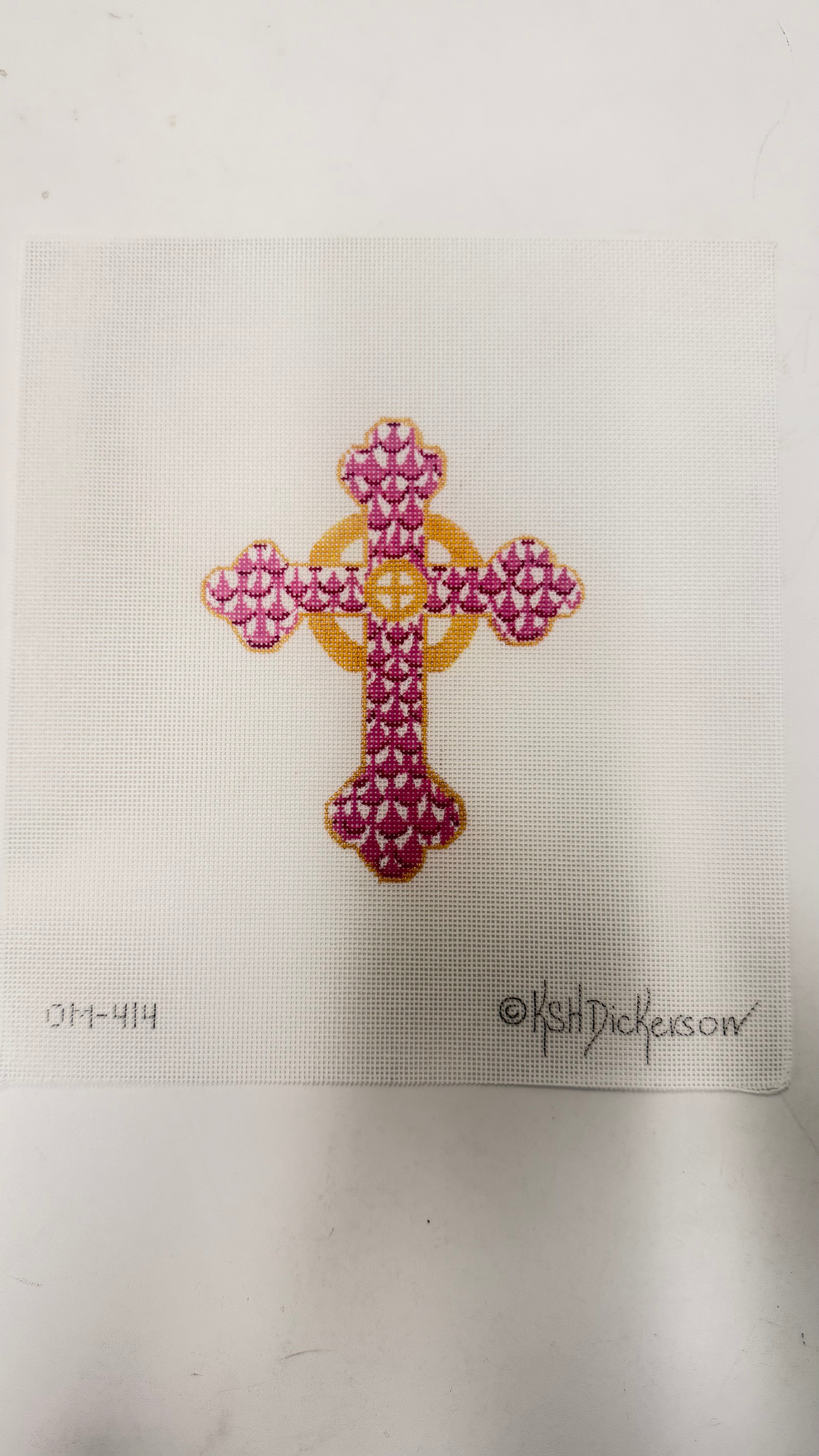 Fishnet Mini - Budded Celtic Cross Pink & Gold Canvas