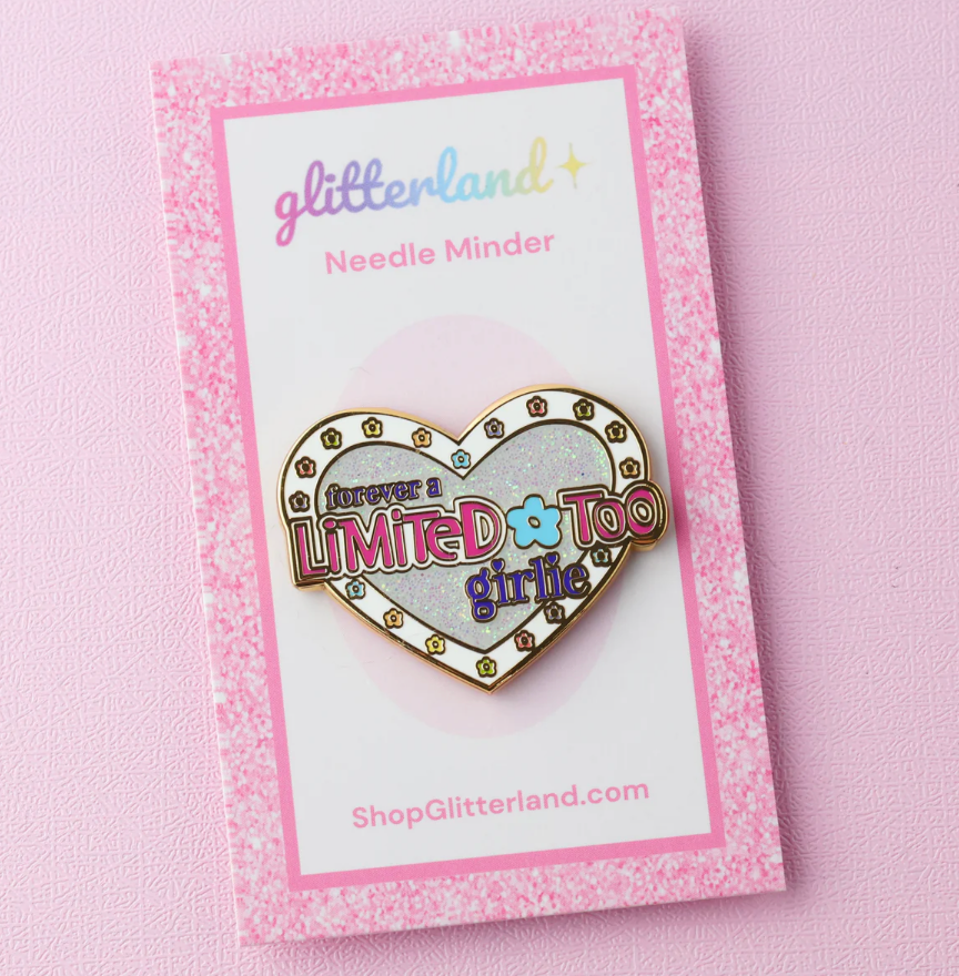 2000s Girlie Needle Minder