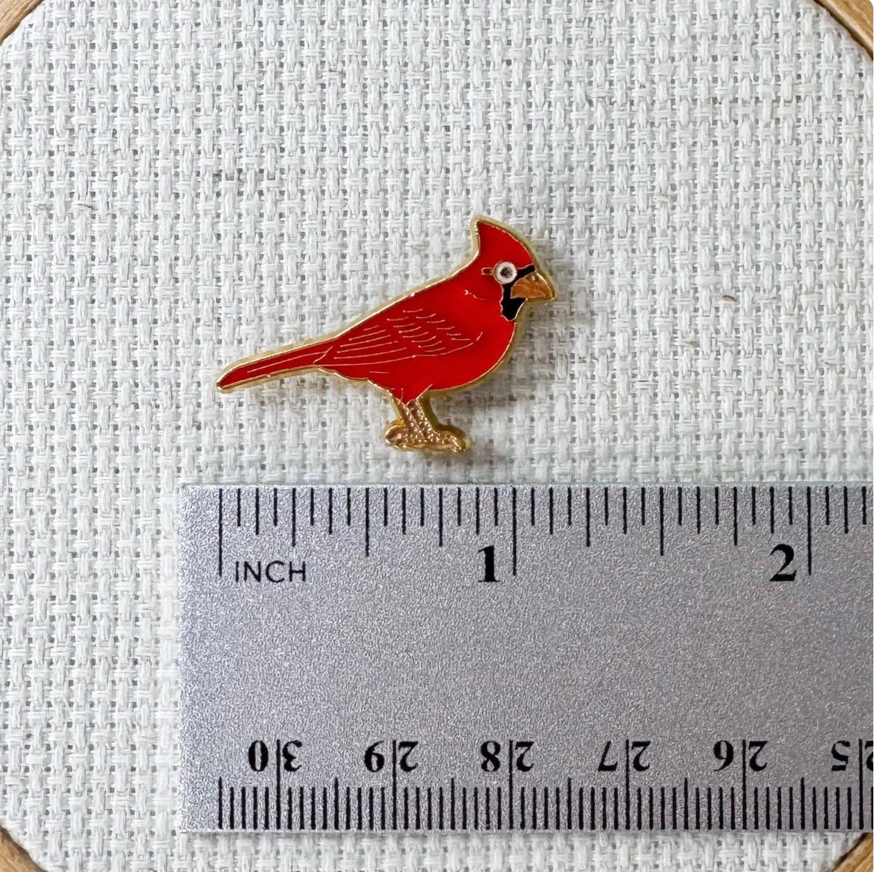 Cardinal Needle Minder