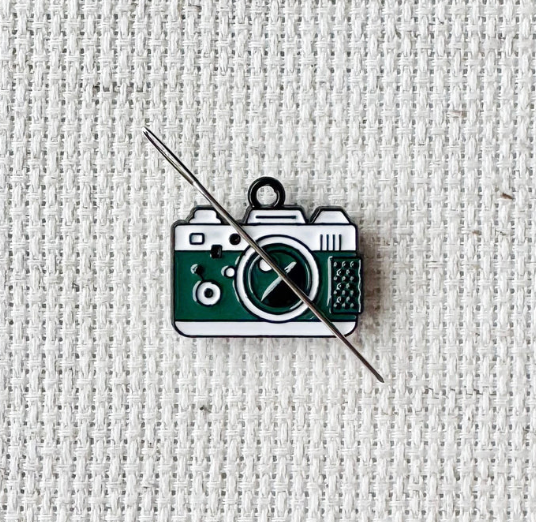 Green Camera Needle Minder