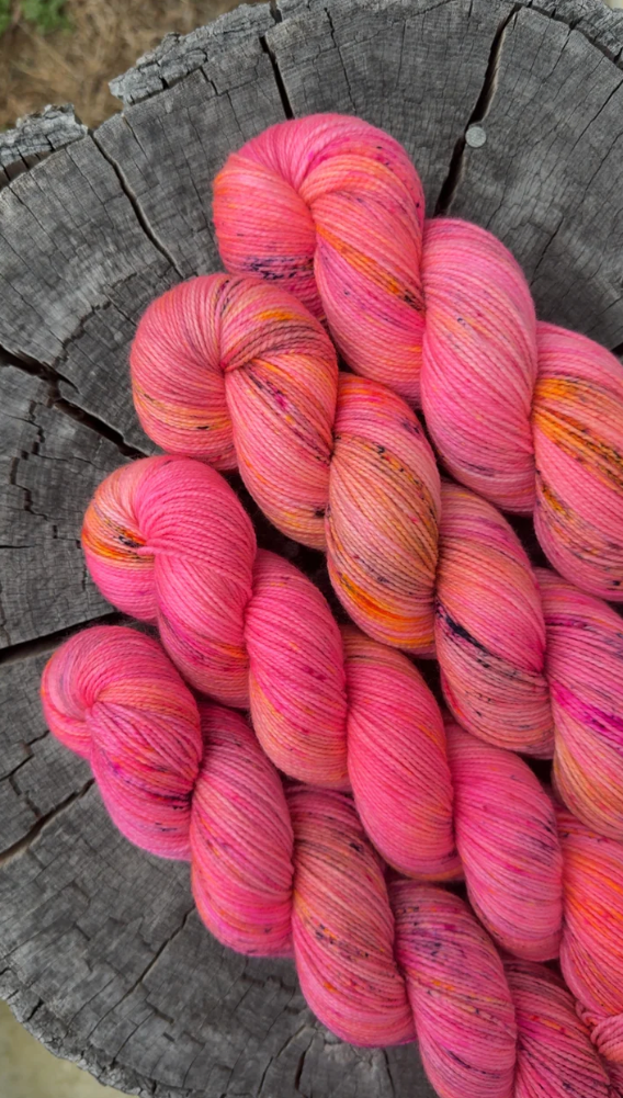 Material Girl 80% Merino