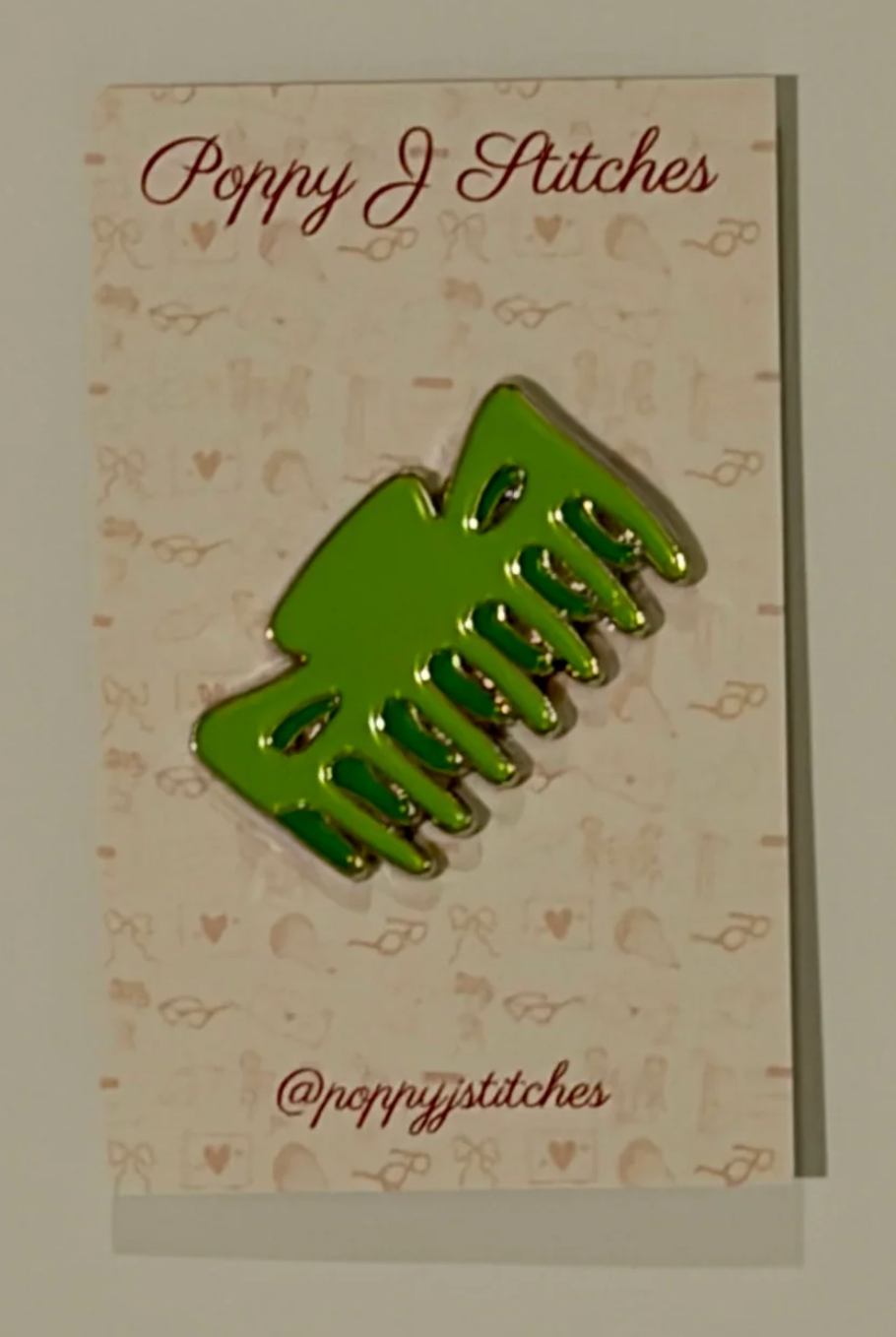 Green Claw Clip Needle Minder
