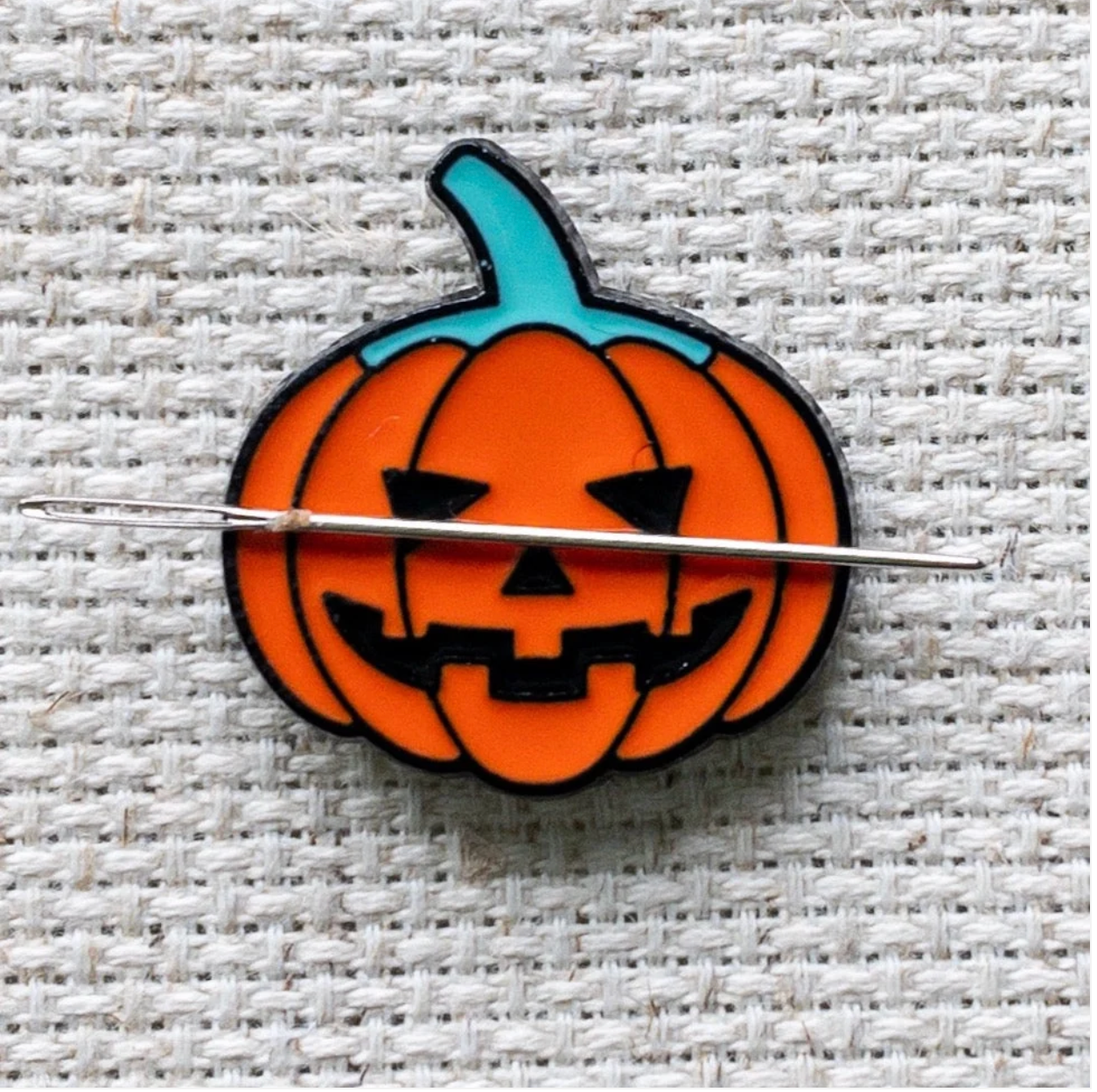 Jack o' Lantern Needle Minder