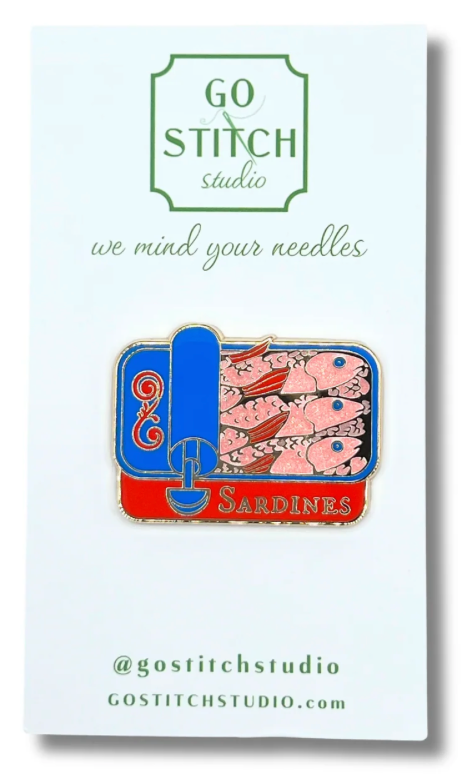 Red & Blue Sardine Can Needle Minder