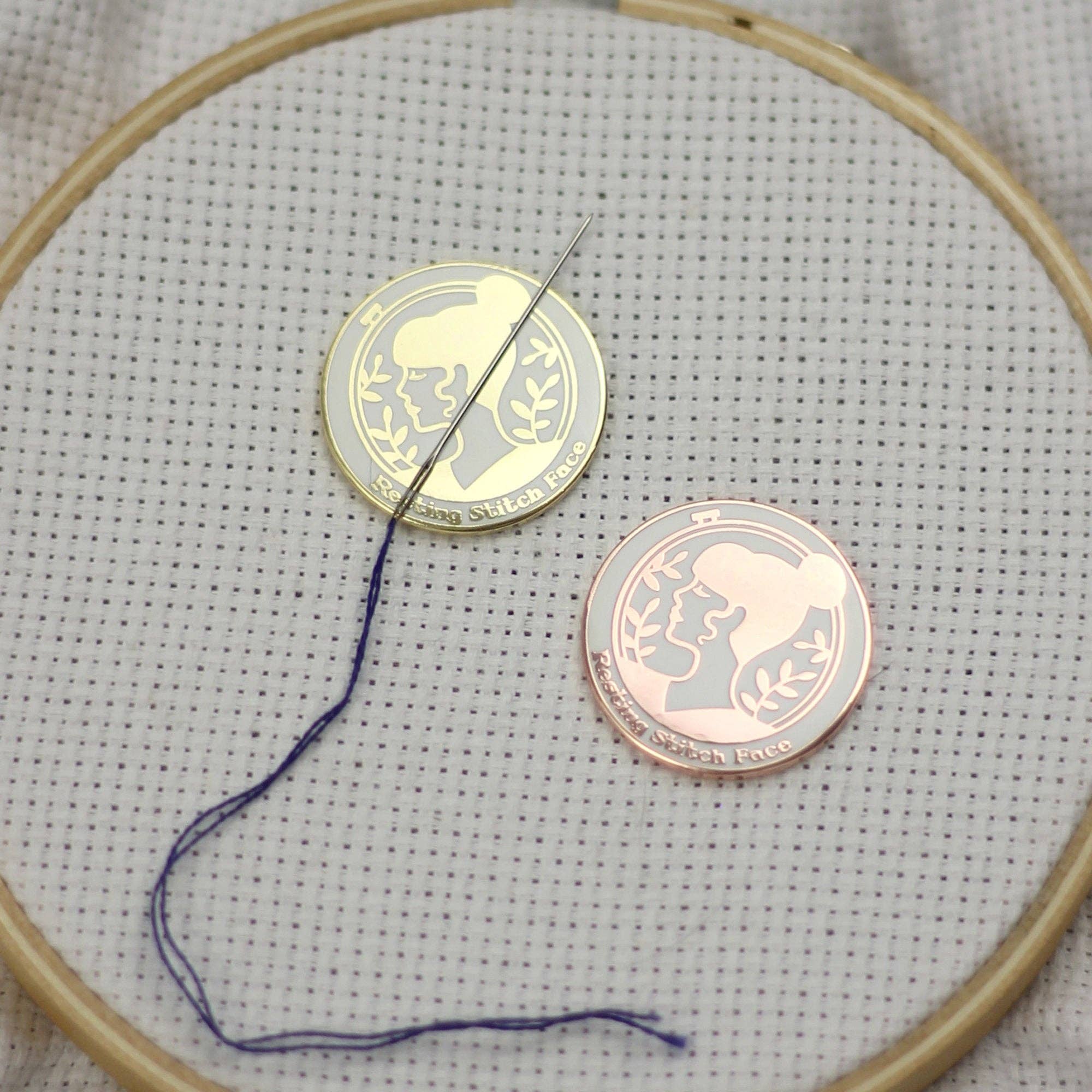 Resting Stitch Face Needle Minder