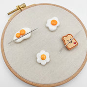 Egg Needle Minder